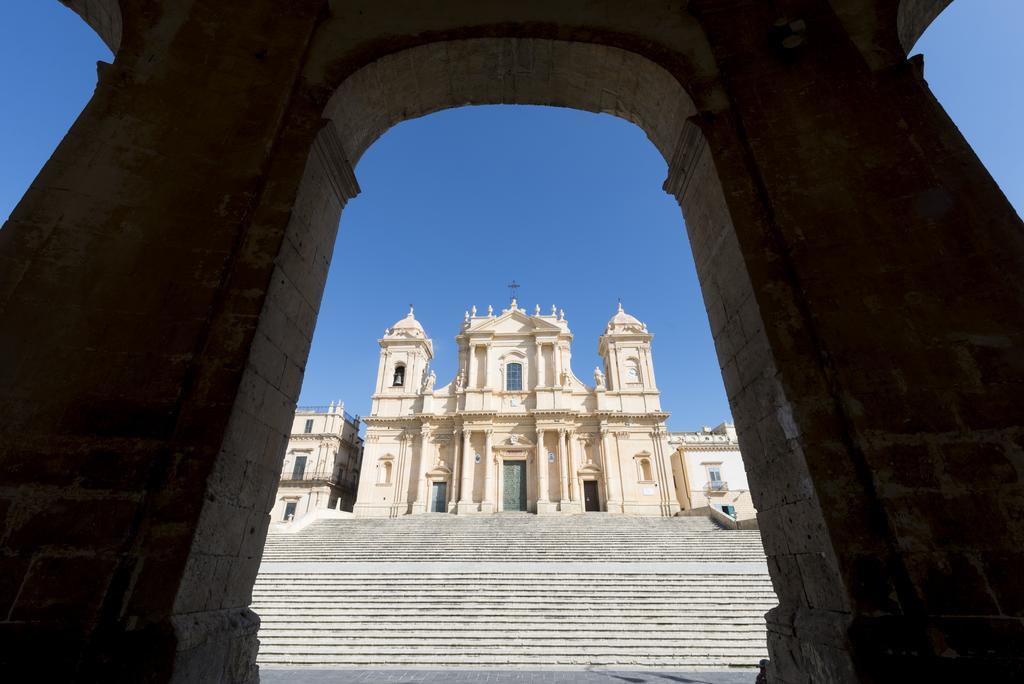 Apartamento Casa Elia: Locazione Breve Noto Exterior foto